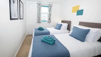 Apartment | 2 bedrooms, iron/ironing board, free WiFi, bed sheets