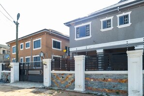 Apartment | Exterior - Legit Luxury Apartments in Accra, Dome Pillar2 (Accra)