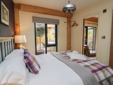 1 bedroom, individually decorated, individually furnished, free WiFi