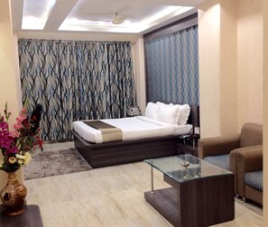 Executive Double or Twin Room | Soundproofing, iron/ironing board, free WiFi, bed sheets - Hotel Madhuvan Palace (Varanasi)