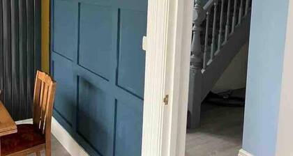 Sleeps 14 Cardiff City Centre