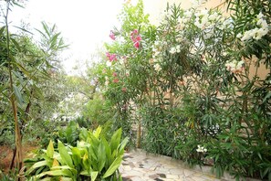 2 bedrooms - Apartments Ornelia - 70 m From Beach (Novalja)