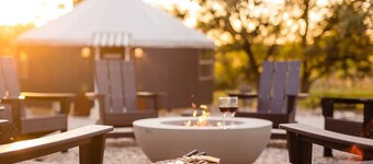 Luxury Yurt in Fredericksburg - Malbec at Haven