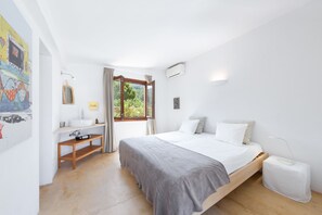 4 Schlafzimmer, Bügeleisen/Bügelbrett, WLAN, Bettwäsche