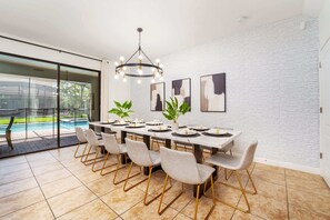 Dining - 9BR Family Villa | Pool + Castle Room + Near Disney (Davenport)