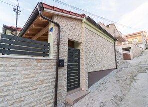 Apartment | Exterior - Apartments Ivan - With Jacuzzi (Sibenik)
