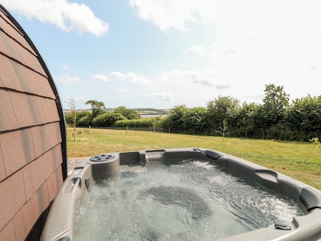 Bañera de hidromasaje exterior