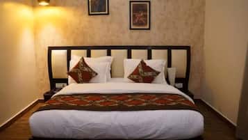 Premium bedding, down duvets, desk, free WiFi