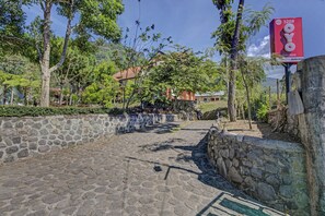 Front of property - Hotel O Villa Inn App Trawas Bintaro Syariah (Trawas)