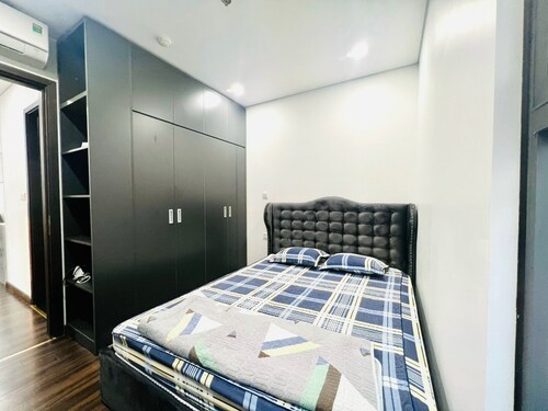 Sunny Apartmenr