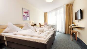 Standard-Doppelzimmer | Zimmersafe, Bettwäsche