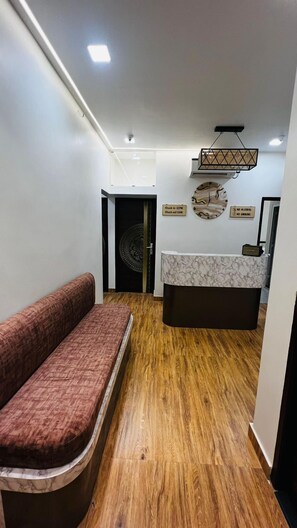 Reception - Hotel Divyakashi homestay (Varanasi)