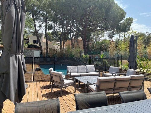 Grande Maison Avec Clim & Piscine à 350m de la Plage