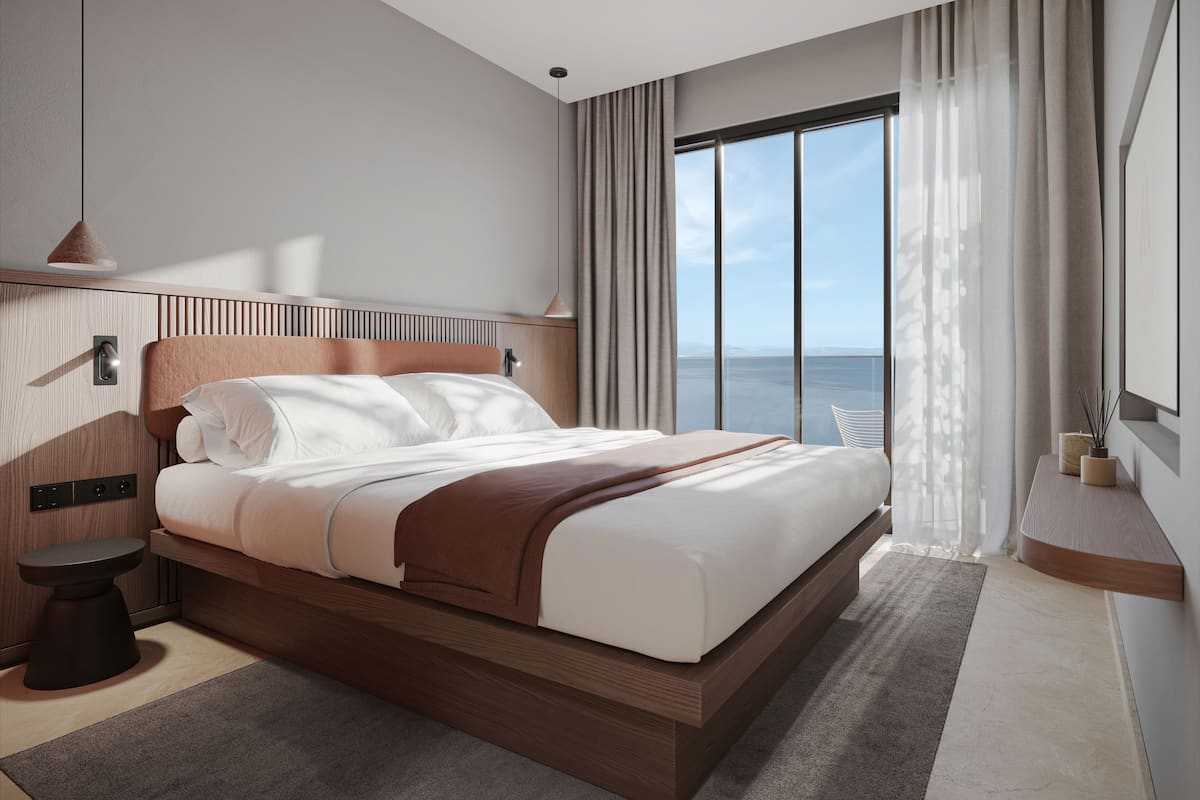 Family Grand Suite Front Sea View | Premium bedding, minibar, in-room safe, desk