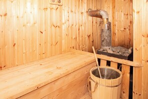 Indoor spa tub - Hotel Dzeruli  (Terjola)