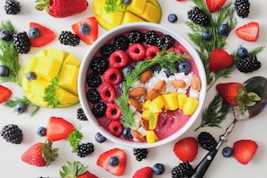 Free daily continental breakfast - Roomshala 111 Cosy Nook (New Delhi)