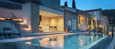 Piscina a l'aire lliure