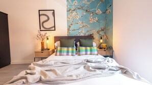 Exclusive Apartment, 1 Bedroom - Pristine 1 and 2 bedroom apartments near business district, walking distance to city centre, free internet & complimentary parking by Sojo Stay (Birmingham)
