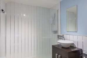 Shower, towels