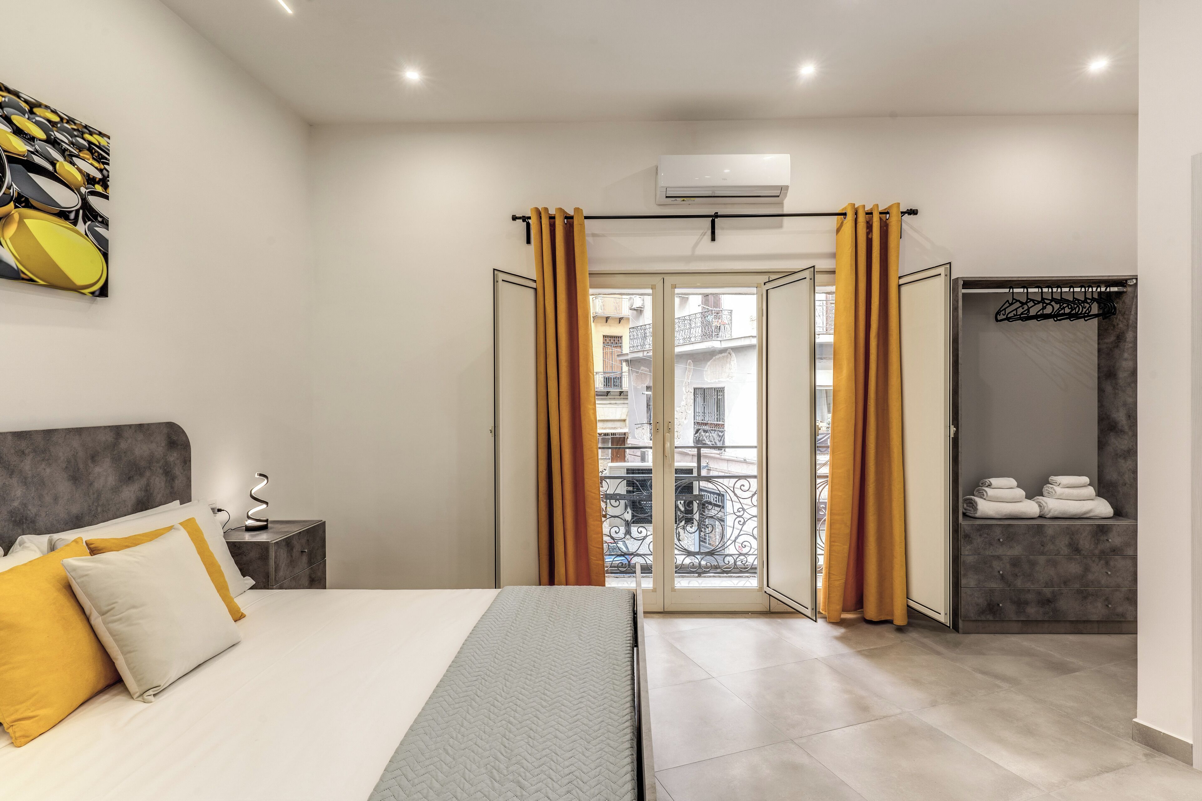 Foto - Just Like Home