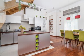 아파트, 침실 1개, 욕실 2개 | 전용 주방 | 전자레인지, 오븐, 식기 세척기, 커피/티 메이커