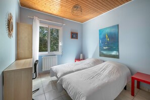 4 Schlafzimmer, Bügeleisen/Bügelbrett, kostenloses WLAN
