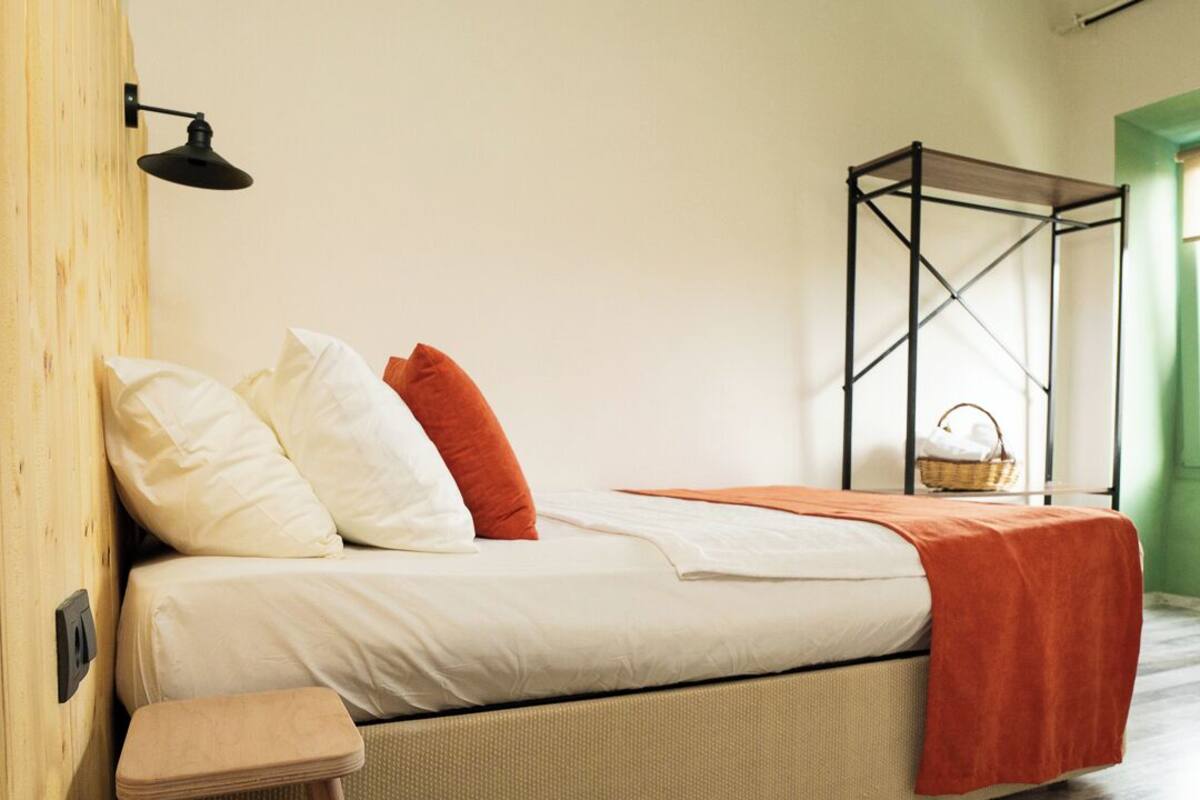 2 Numara Standard Oda | Free WiFi, bed sheets