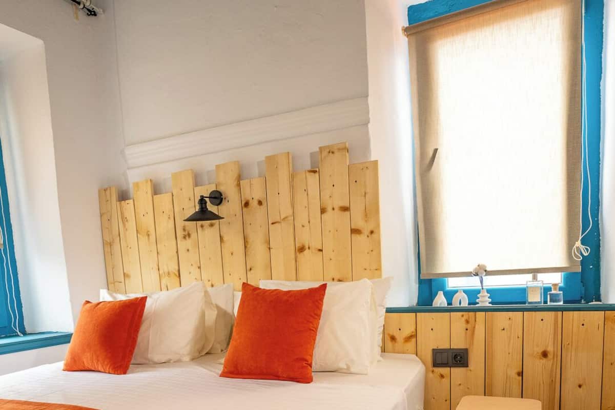 1 Numara Standard Oda | Free WiFi, bed sheets
