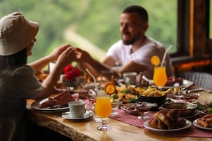 Desayuno a la carta incluido todos los días