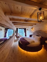 Ropa de cama de alta calidad, minibar y sistema de insonorización