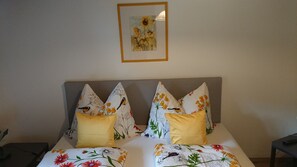 3 Schlafzimmer, Bügeleisen/Bügelbrett, Reisekinderbett, WLAN