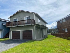 Unclassified image, 5 of 20, button