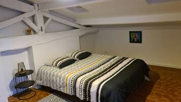 2 chambres, bureau, lit parapluie, Wi-Fi gratuit