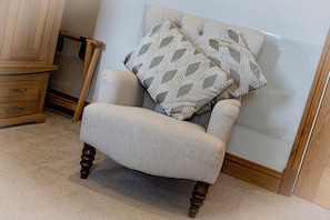 Luxury Apartment | 1 bedroom, Egyptian cotton sheets, premium bedding, in-room safe -  Serviced Apartments Macclesfield (Macclesfield)