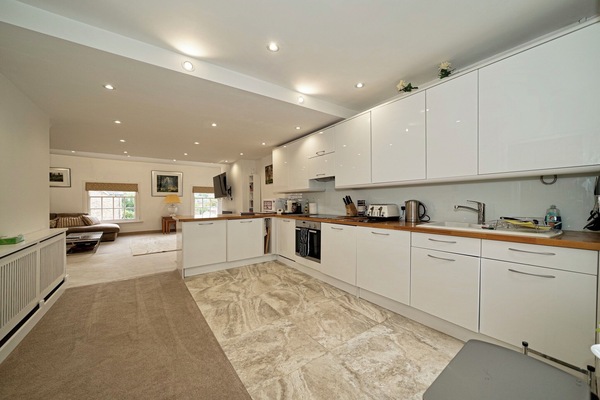 Luxury Penthouse | Private kitchen | Fridge, microwave, oven, stovetop
