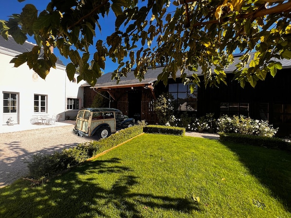 Exterior