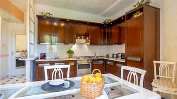 Fridge, microwave, oven, toaster