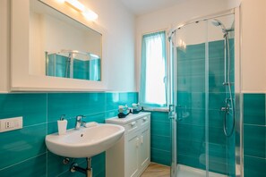 Shower, hair dryer - Casa Andreale, Capoliveri, Centro (Capoliveri)