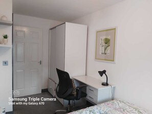 Appartement | 2 slaapkamers, een strijkplank/strijkijzer, gratis wifi, beddengoed