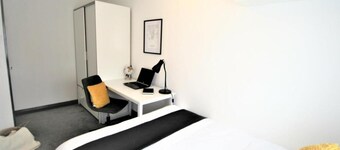 Rugby - Apartment - Sleeps 4 - Parking