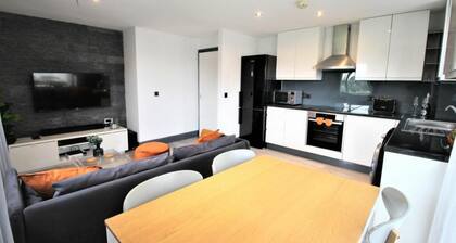 Rugby - Apartment - Sleeps 4 - Parking