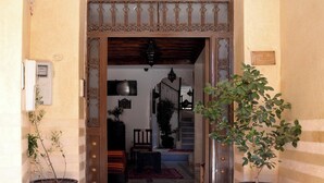 واجهة المنشأة