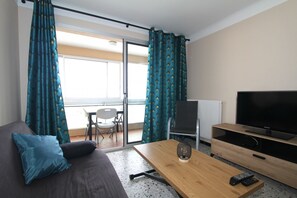 Uklassifisert bilde, 3 av 14, knapp