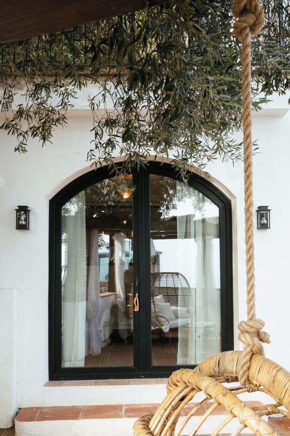 Free WiFi, bed sheets - Hearts & Home (Mijas)