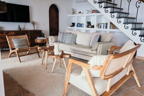 IPod dock, MP3 dock - Hearts & Home (Mijas)