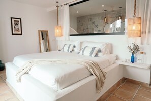 Calle e Iglesia | 1 habitación, wifi gratis y ropa de cama