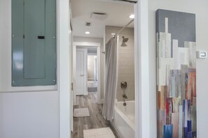 Hair dryer, towels - Heated Pool- Deeded Beach Access- 3BR Beach Paradise Getaway (Fort Myers Beach)