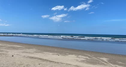 Casa Mia, playa San Diego
