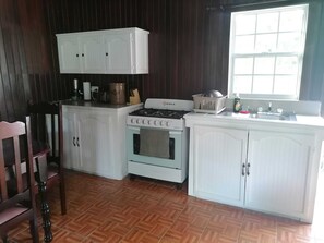 Family Cottage | Private kitchen | Full-size fridge, microwave, cookware/dishes/utensils