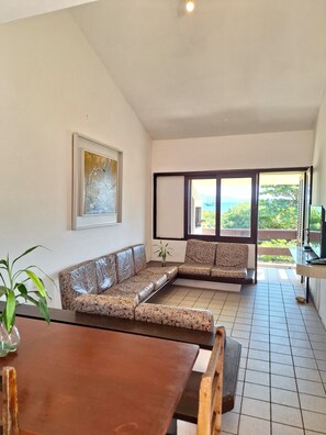 Apartment, Beach View | Living area
